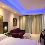 弗兰吉奥酒店 3* 拉纳卡