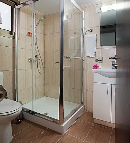 Hotell Frangiorgio Larnaca